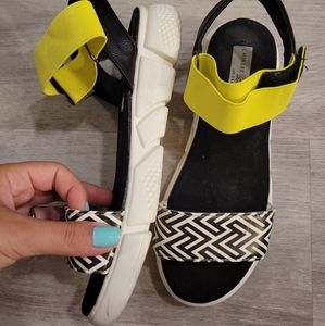 Sandals, sport